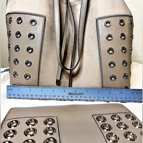 Tory Burch - Leather Bag & Wallet - Picture 4 of 16